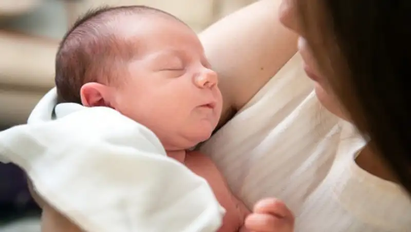 Сотрудники скорой вернули к жизни младенца в Шымкенте