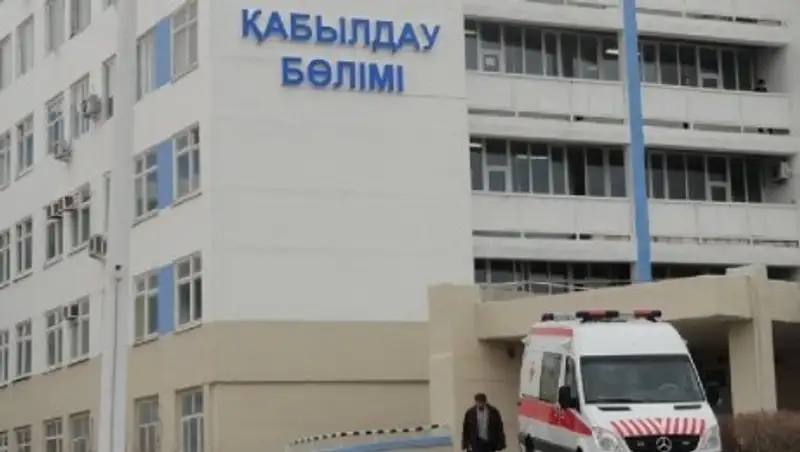 В пригороде Актау отверженный поклонник ранил девушку и застрелился