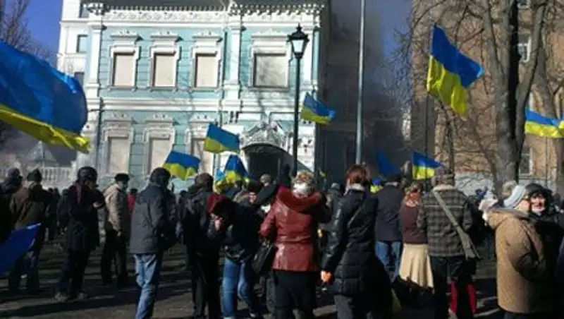 Оппозиционеры захватили штаб Партии регионов в Киеве