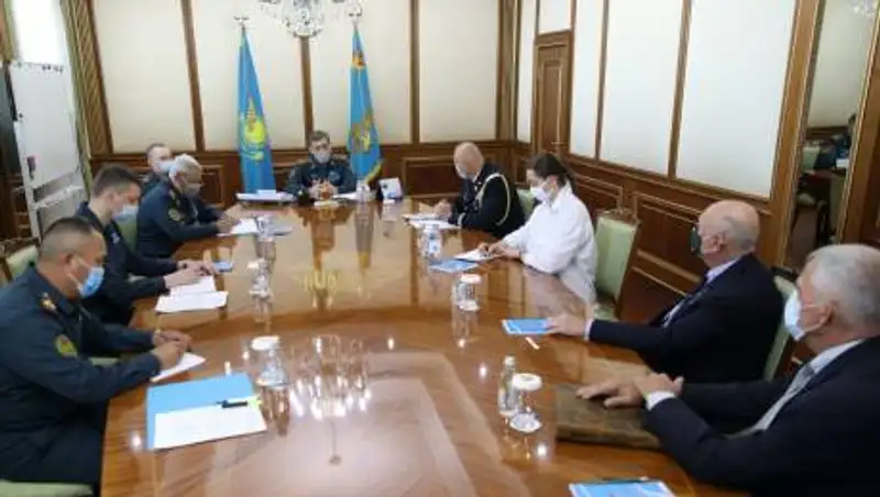 Американские эксперты оценили работу саперов в Арыси