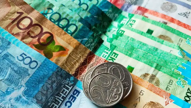 Пособия почти на 284 млрд тенге получили многодетные семьи