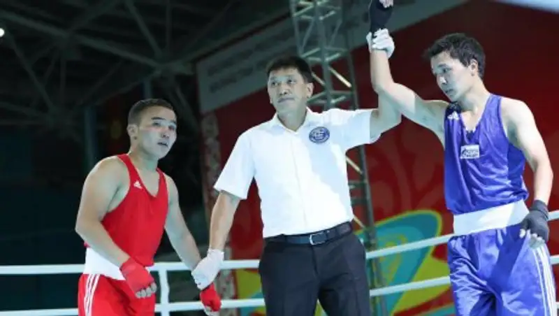 Судьям по боксу запретили банкеты и лишний вес