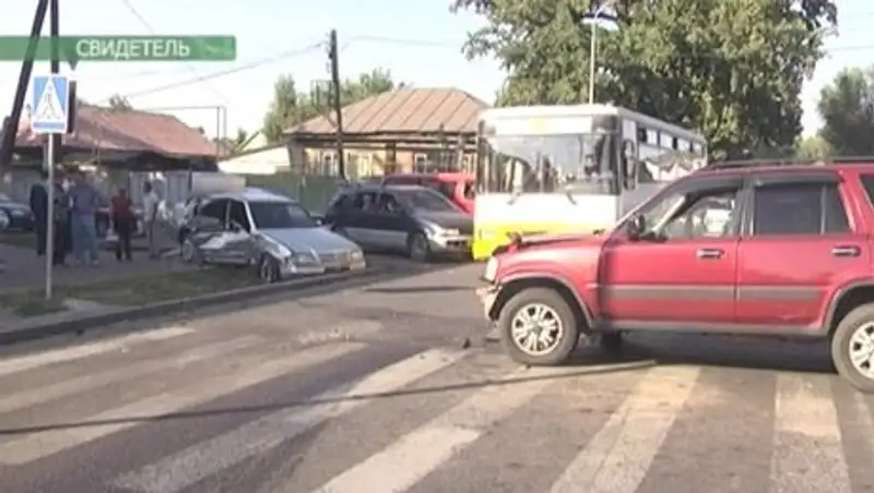 В результате аварии в Алматы скончалась женщина