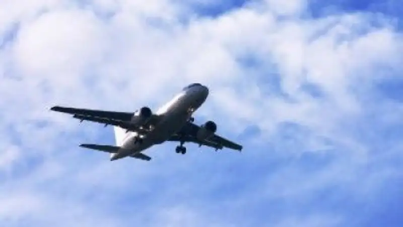 Пьяного гражданина Германии сняли с самолета в Астане