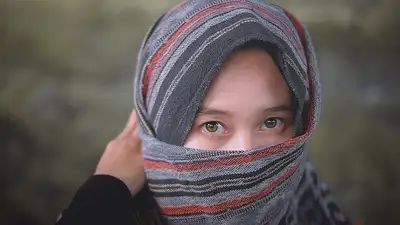 Более 150 заведений закрыли в Иране из-за нарушений женщинами дресс-кода , фото - Новости Zakon.kz от 17.04.2023 06:03