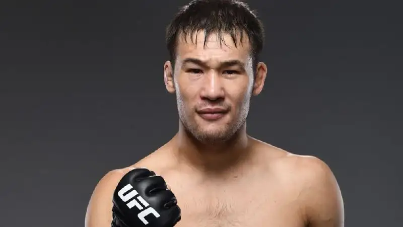 Боец UFC Шавкат Рахмонов удивил болельщиков своей игрой в баскетбол