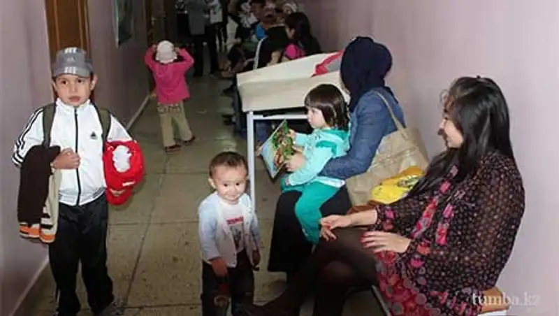 В Актау родители боятся прививать детей, фото - Новости Zakon.kz от 24.10.2013 16:57