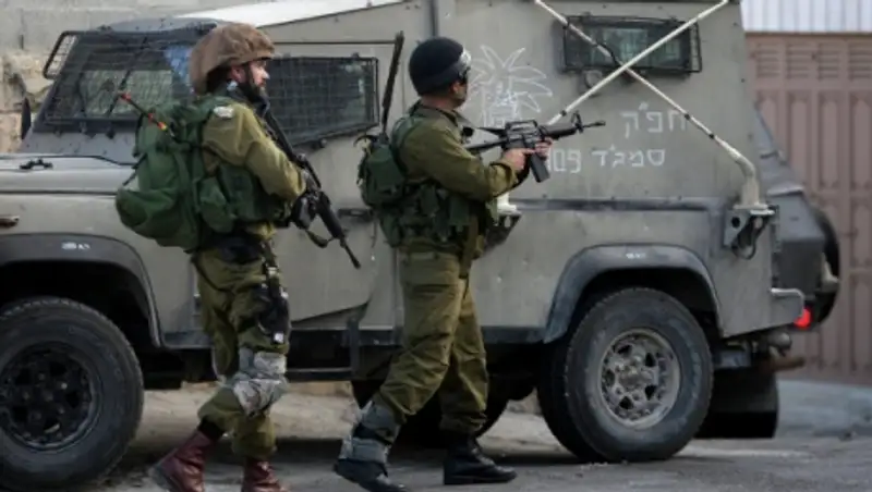 Палестинец ранил ножом мужчину и 2 женщин в центральной части Израиля