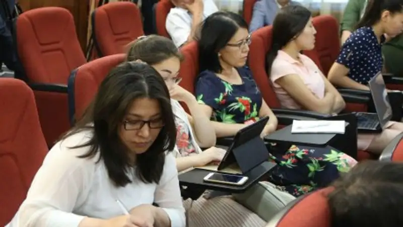 Как будут облагать налогами самозанятых казахстанцев