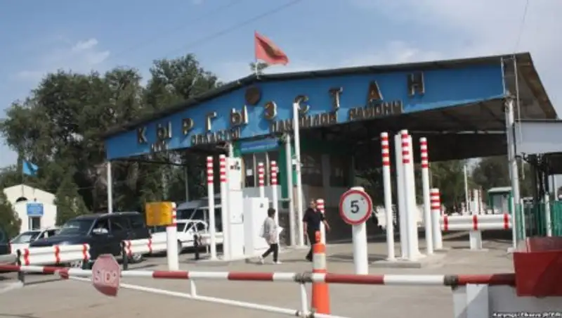 Пункт пропуска "Токмок" на границе с Кыргызстаном закрыт на 2 месяца