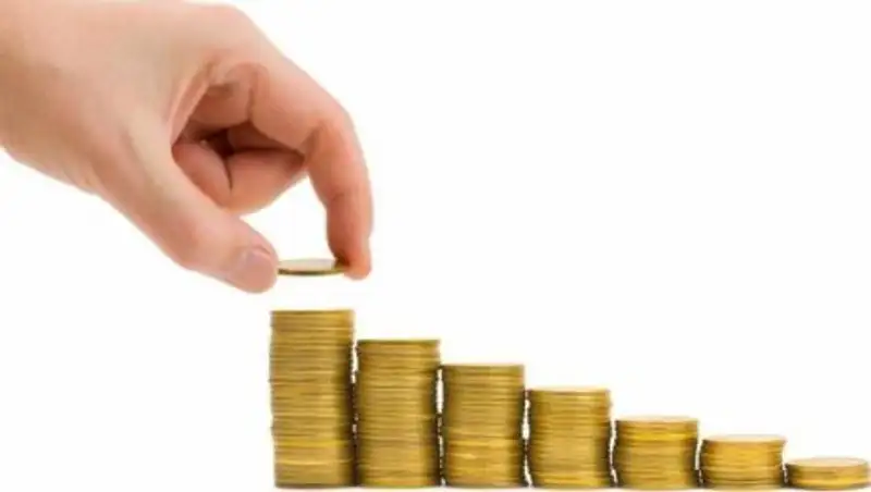 Розничные сбережения казахстанских вкладчиков за год выросли на 61,7%