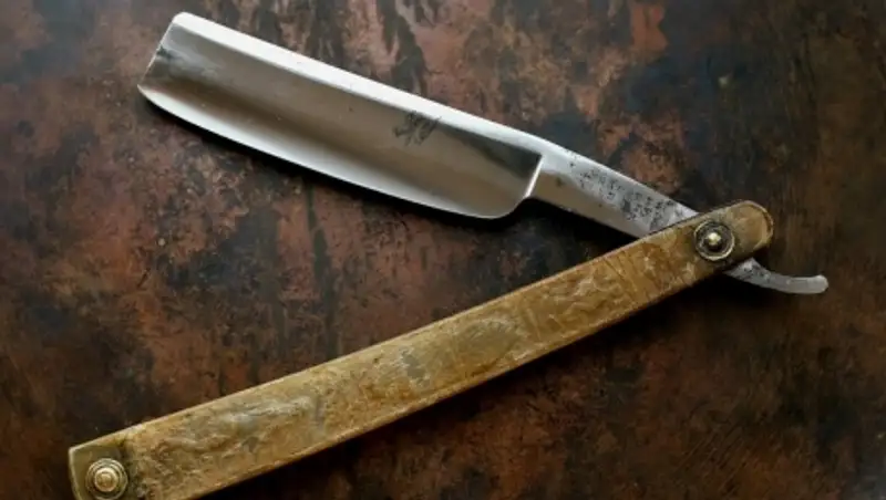 Подозреваемый в изнасиловании пытался вскрыть вены в Кокшетау