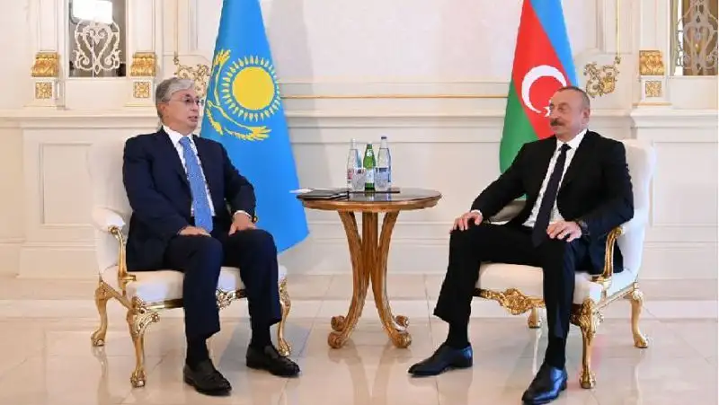 Визит Токаева в Баку имеет большое историческое значение – экспертное мнение