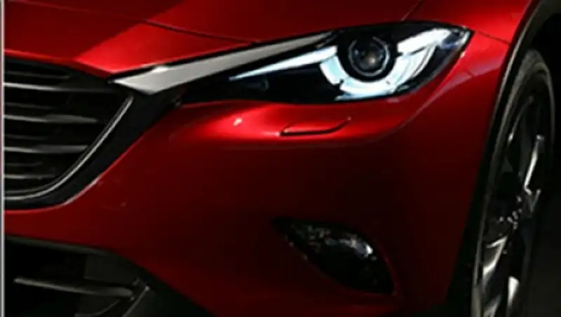 Mazda показала салон нового CX-4