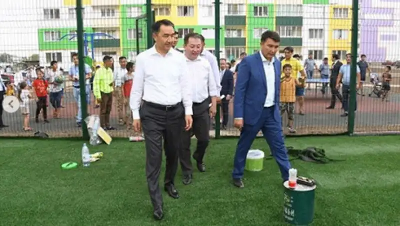 Сагинтаев отчитался перед алматинцами о благоустройстве городского микрорайона