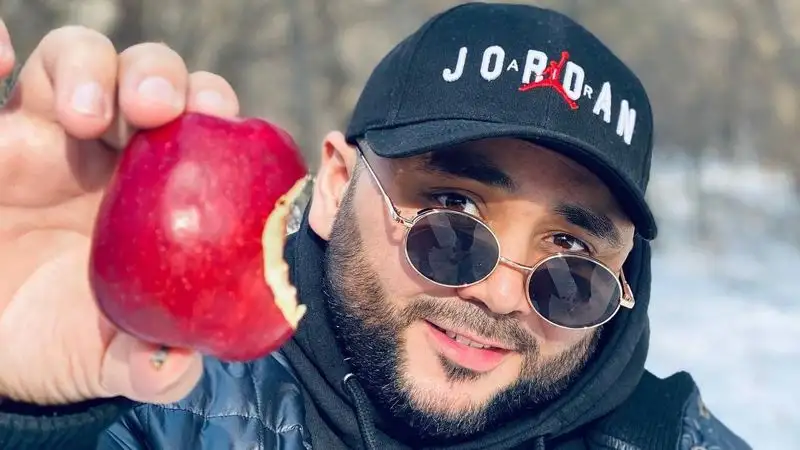 Известный казахстанский вайнер Sekavines стал отцом второй раз