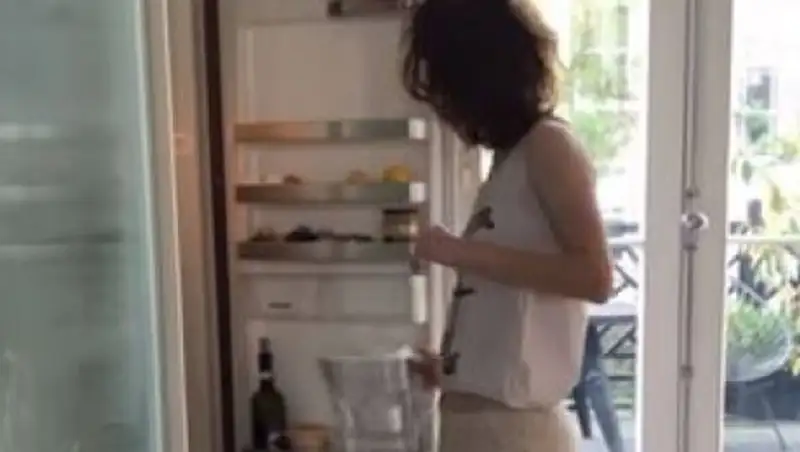 Джон Сноу напугал свою невесту отрубленной головой в холодильнике