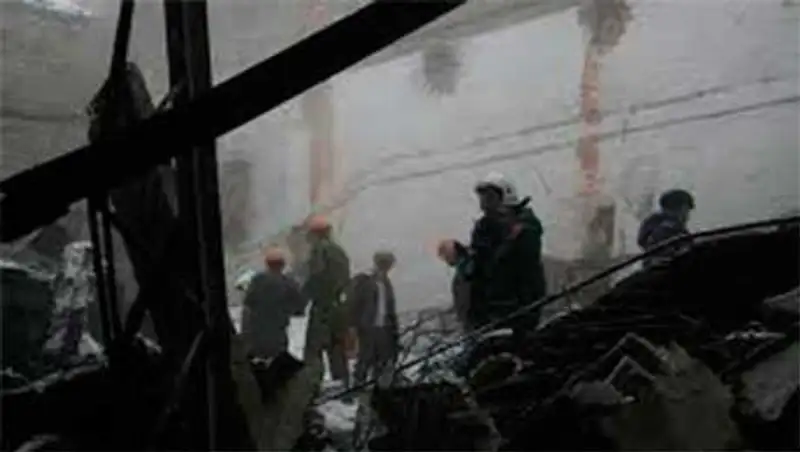 Двое рабочих погибли под обрушившейся арматурной конструкцией в Павлодарской области