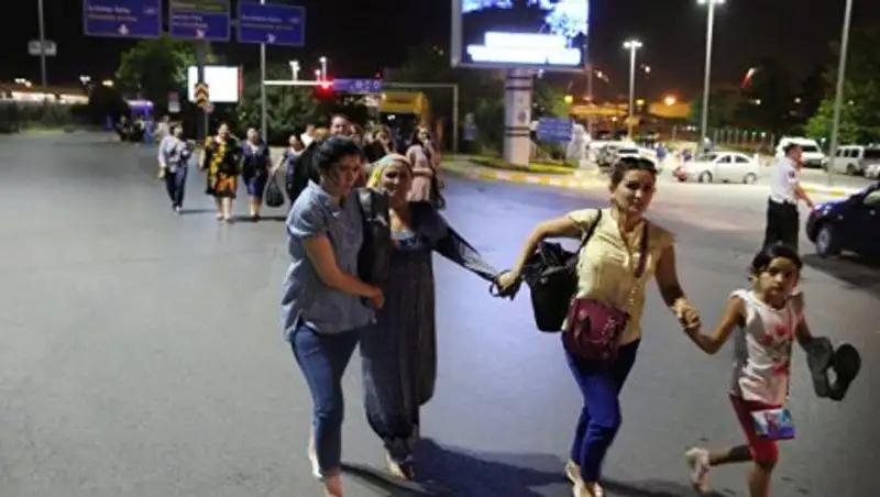 Генсек ООН осудил теракт в аэропорту Стамбула и призвал усилить борьбу с терроризмом