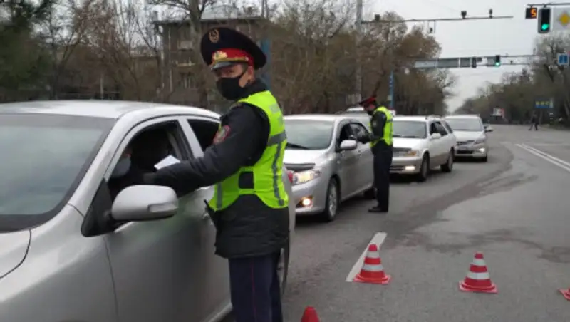 Будут ли премировать полицейских, которые работают на блокпостах в Алматы