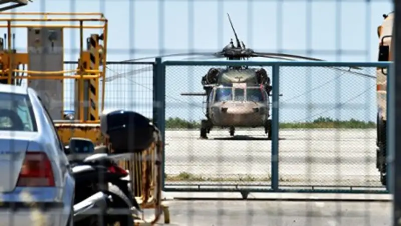 Греция вернула Турции угнанный мятежниками вертолет