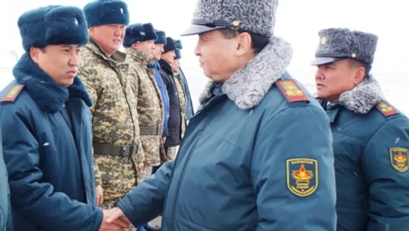 В Талдыкоргане военнослужащие чествуют фронтовиков