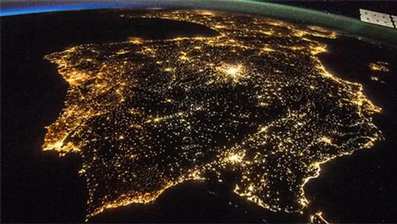 К 2100 году люди могут создать поселения на орбите