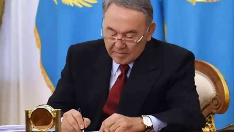 Глава государства подписал закон, направленный на повышение престижа воинской службы