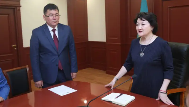 Вице-министру культуры и спорта сделали замечание за повторяющийся доклад