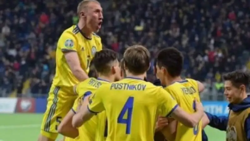 Сборная Казахстана занимает второе место в группе после первого тура отбора на Евро-2020