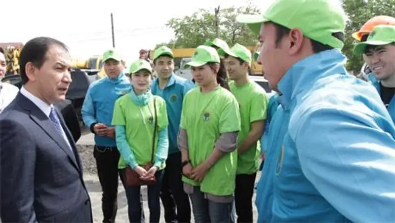 В Кокпекты началось строительство домов взамен разрушенных во время паводков