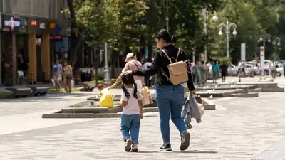 "У родителей без квартиры будут отбирать детей!" – новый фейк гуляет по Казнету, фото - Новости Zakon.kz от 17.05.2023 00:20