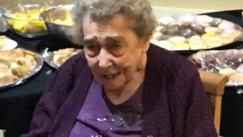 106-летняя женщина объяснила долголетие полным отказом от мужчин