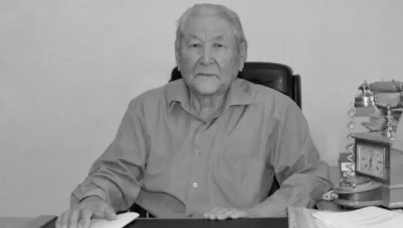 Касым-Жомарт Токаев выразил соболезнования семье Серикболсына Абдильдина