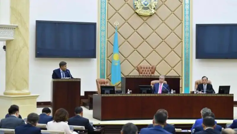 Токаев провел заседание Госкомиссии по VI Съезду лидеров мировых и традиционных религий