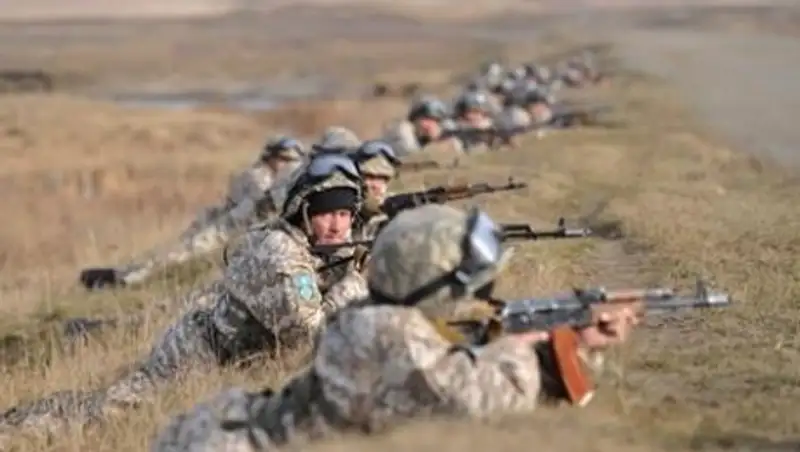 В Казахстане не планируют увеличивать срок службы в армии