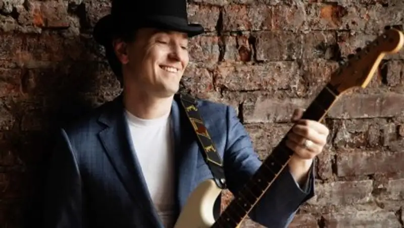 Безруков создал рок-группу и представил первый сингл