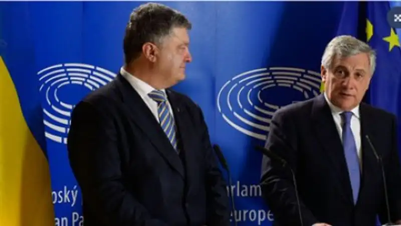 Порошенко попросил главу Европарламента запретить депутатам посещать Крым