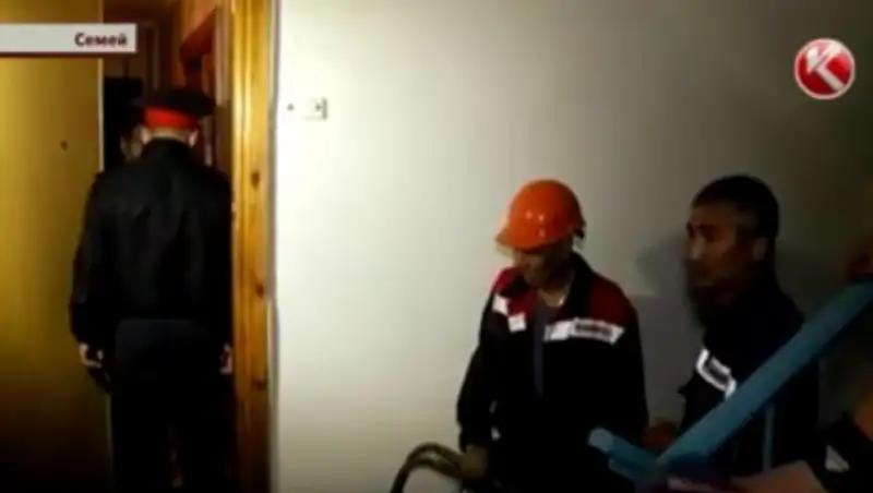 Аким Семея сам обзванивает должников по комуслугам