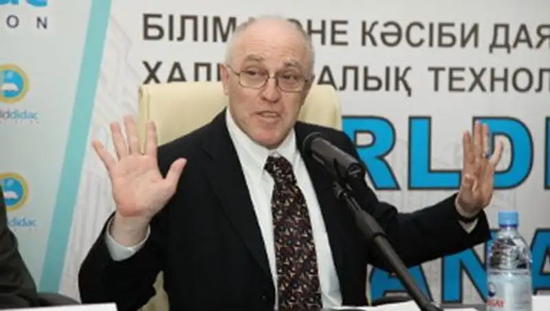 Впечатлен уровнем знаний казахстанских школьников - заместитель Посла США в РК