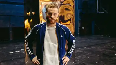 Евгений Чебатков новый образ, фото - Новости Zakon.kz от 20.03.2023 17:01