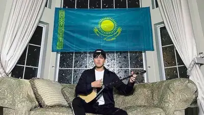 Димаш вывесил флаг Казахстана в США , фото - Новости Zakon.kz от 01.04.2023 05:08