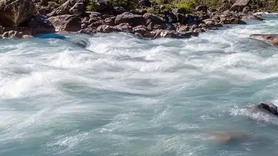 Спасение девушки в Лисаковске попало на видео , фото - Новости Zakon.kz от 17.05.2023 14:32