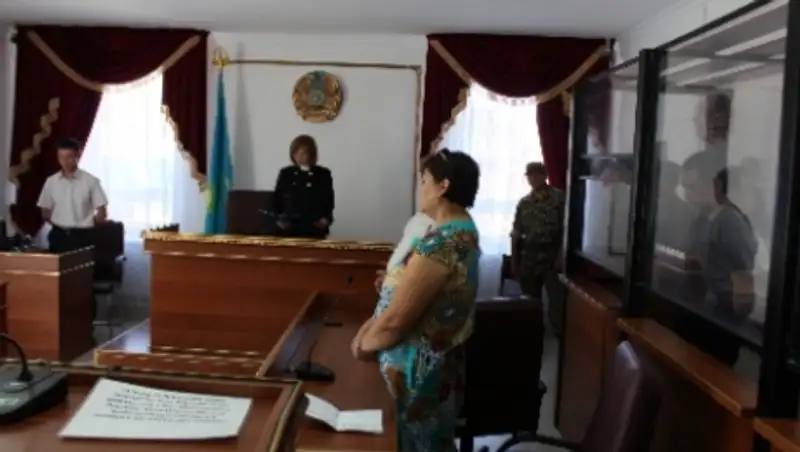 В Актобе напавшего с топором на падчерицу мужчину приговорили к 15,5 годам