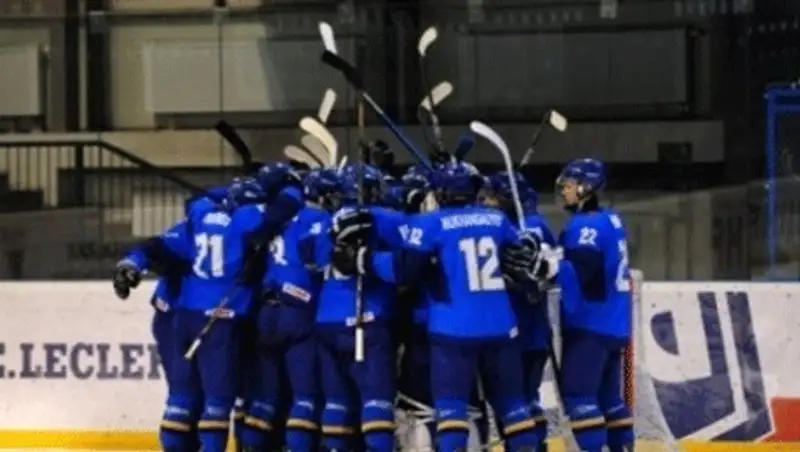 Италия не пустила Казахстан в группу А первого дивизиона чемпионата Мира