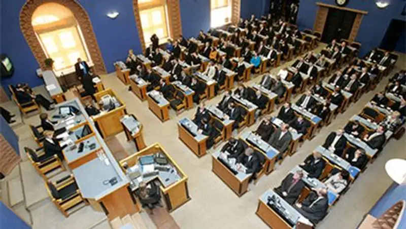 Парламент Эстонии легализовал однополые союзы