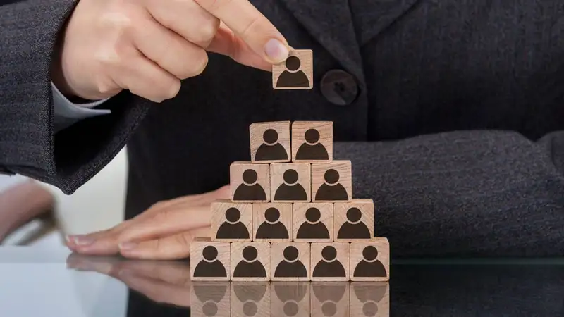 Жительница Туркестана создала три финпирамиды в чатах мессенджера