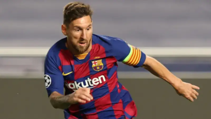 Месси опасается, что уход из "Барселоны" может стоить ему карьеры