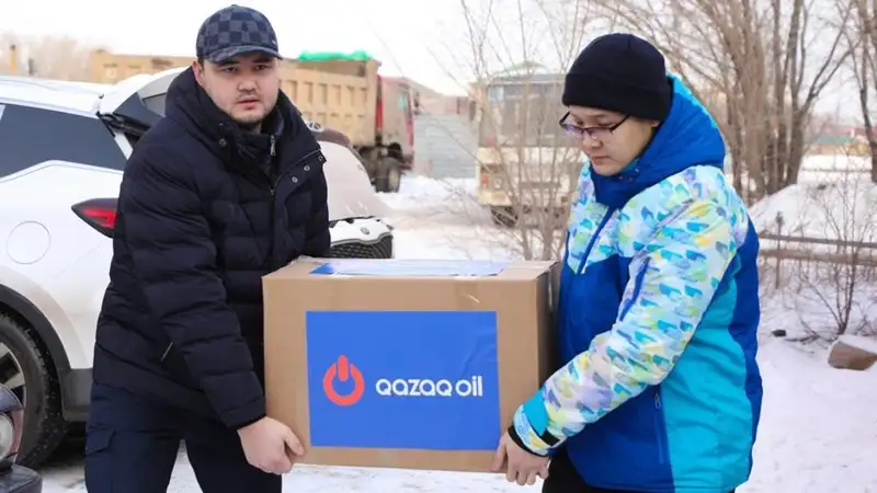Помощь в Новый год от Qazaq Oil, тысячи семей получат продуктовые наборы, фото - Новости Zakon.kz от 26.12.2023 15:38