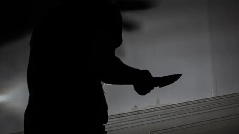 Женщину с четырьмя детьми жестоко убили в пригороде Парижа